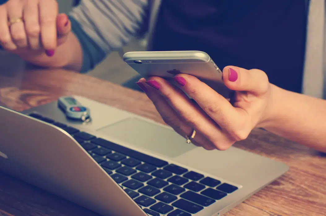 Six Virtual Assistant Tools To Help Keep You and Your Family Organized in 2021
