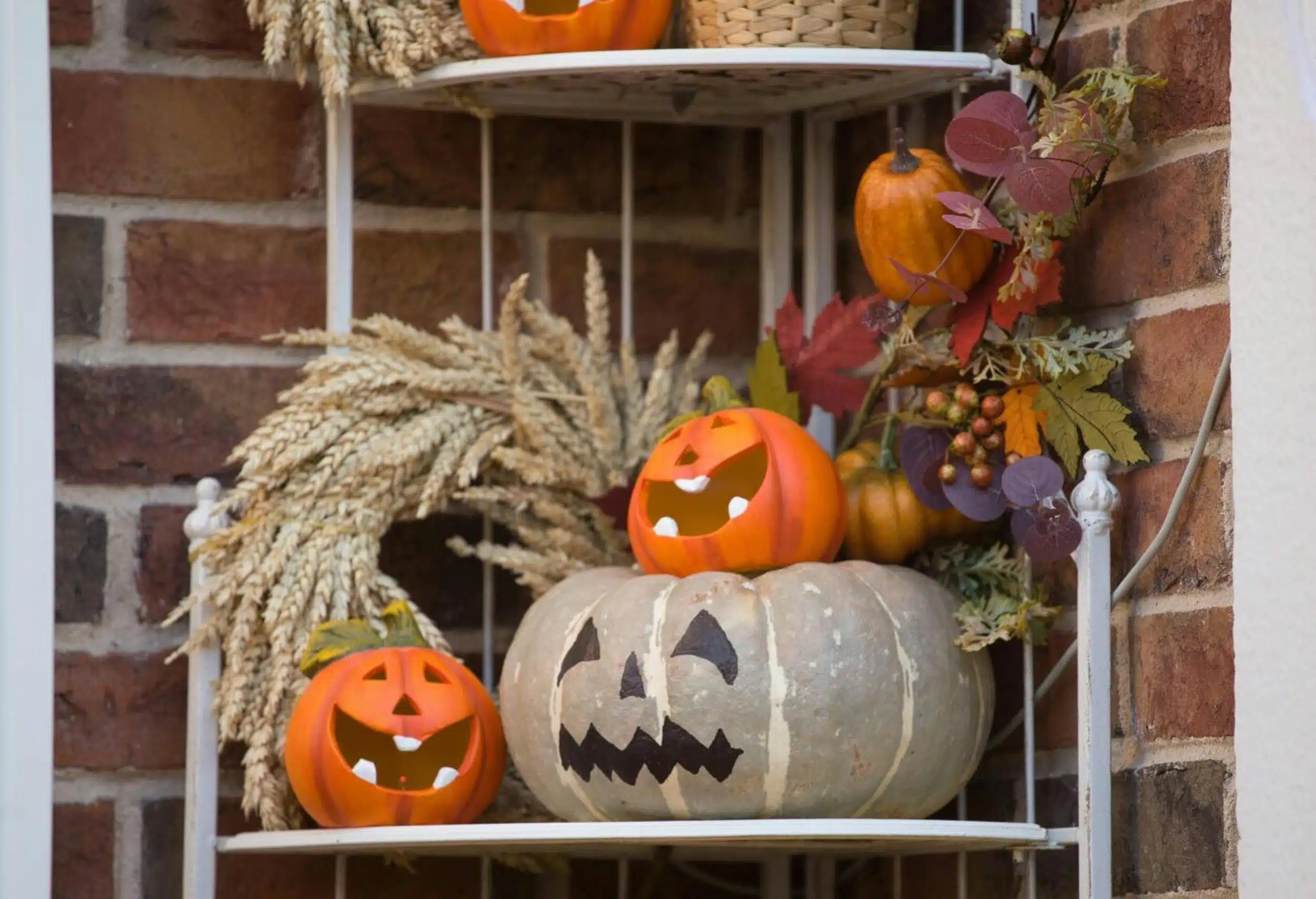 How a personal assistant can help with Halloween